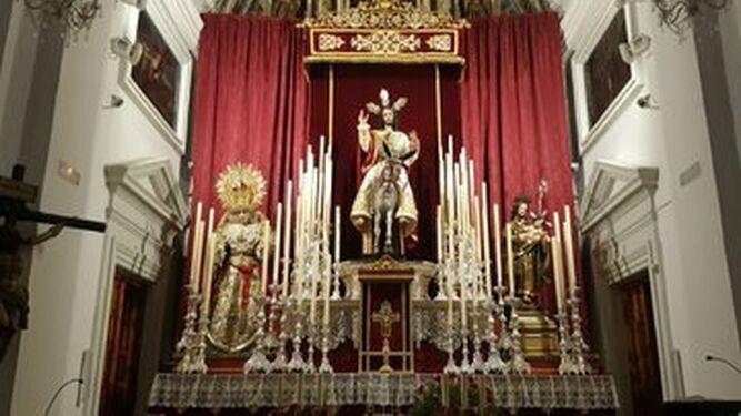 Altar del triduo extraordinario de Borriquita